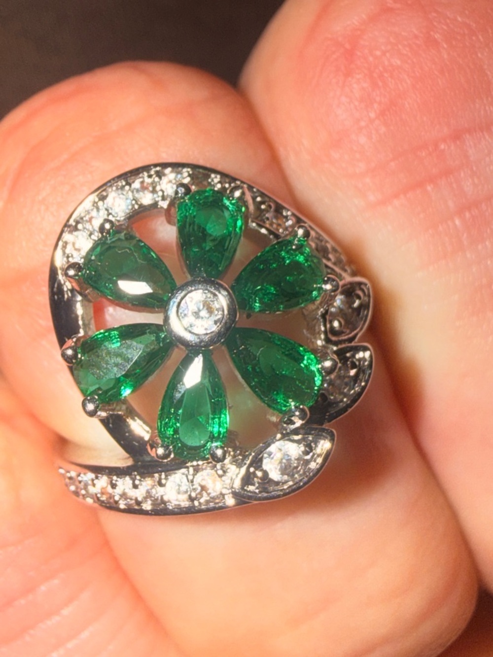 Sterling Silver Emerald green Floral Bypass Ring sz 6